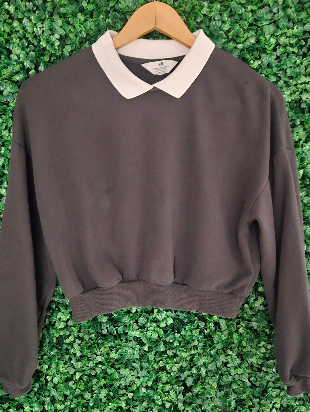 H&M Girls Collared Sweatshirt - Picture 2 of 6